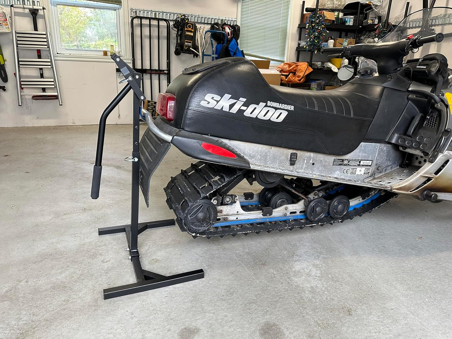 Snowmobile Lift Stand - 600 lbs Capacity